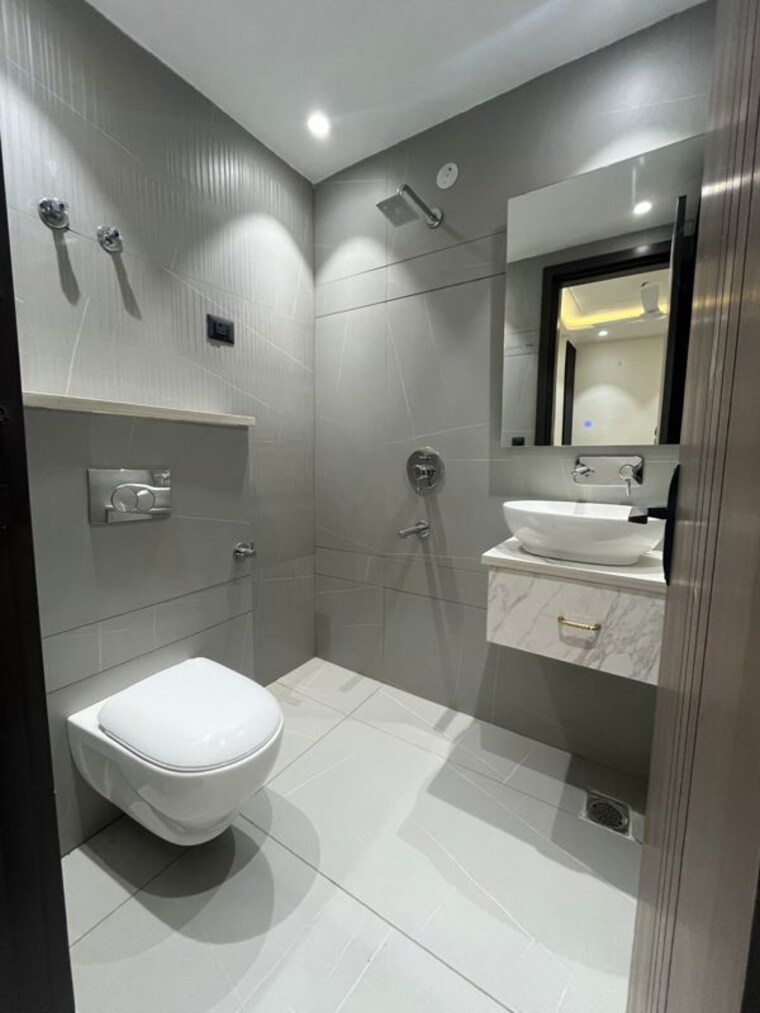 Attached Bathroom, nawada 2 Bedroom 540 Sq.Ft. Builder Floor In Nawada Delhi 10054342