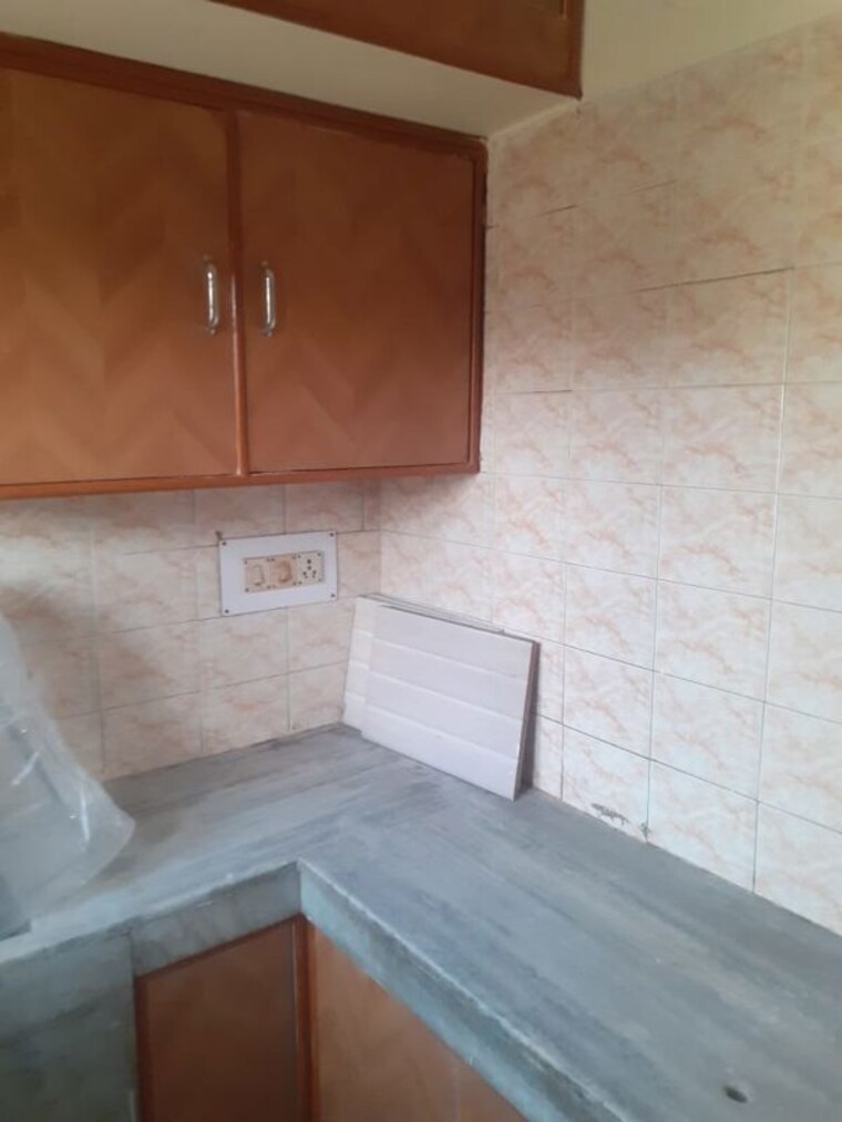Bathroom, sector 37 3 Bedroom 1500 Sq.Ft. Builder Floor In Sector 37 Chandigarh 10054359