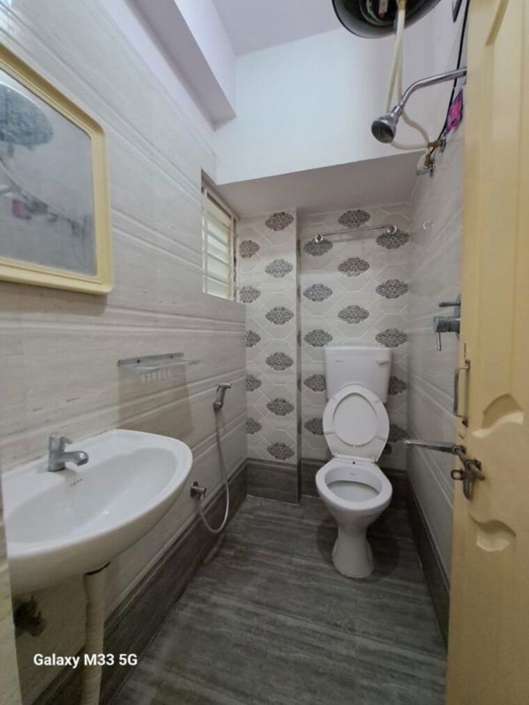 Bathroom, btm layout 1 Bedroom 600 Sq.Ft. Builder Floor In Btm Layout Bangalore 9826579
