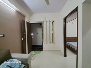 Room in 1 BHK Builder Floor at Btm Layout – for Rent