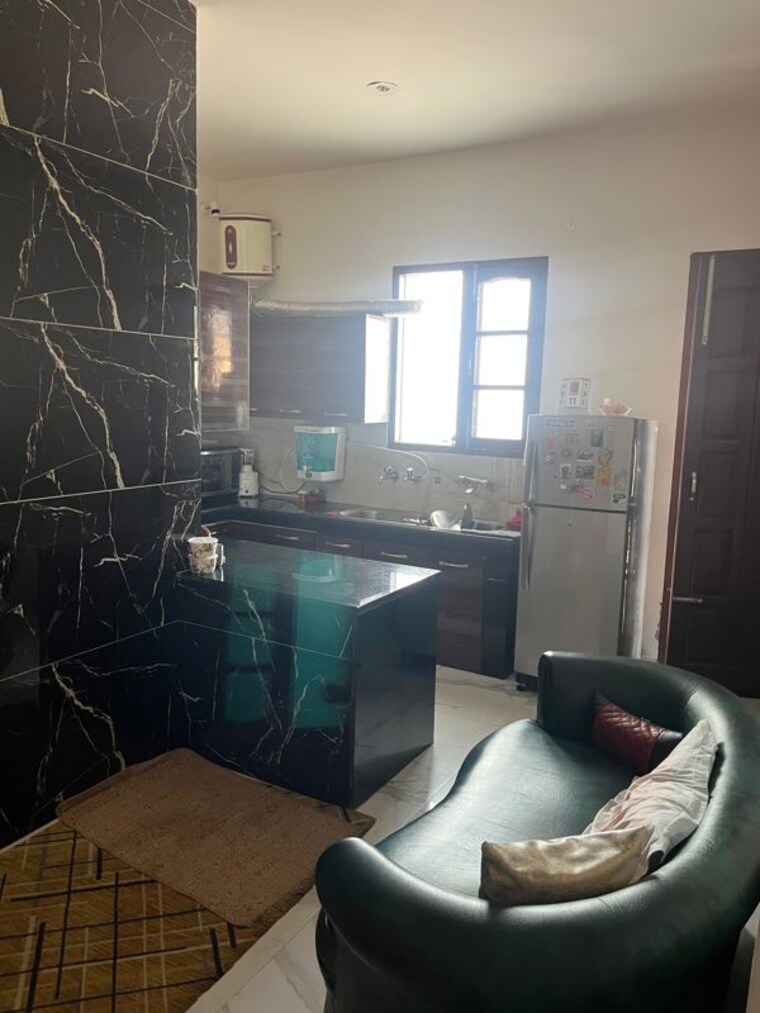 Master Bedroom, sector 27 4 Bedroom 3000 Sq.Ft. Builder Floor In Sector 27 Chandigarh 10054366