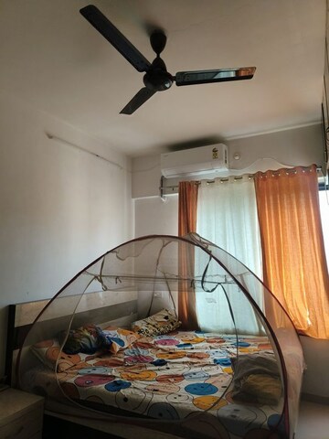 Furnished Amenities in 2 BHK Apartment at Wakad – for Rent