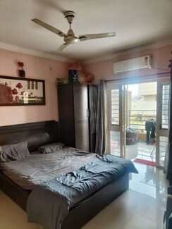 2 BHK Apartment For Rent in GK Rose Valley