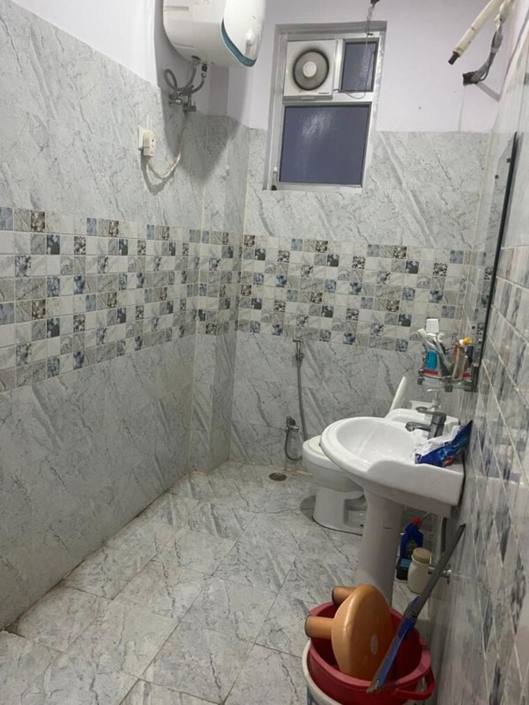 Bathroom, vrindavan yojna 2 Bedroom 1830 Sq.Ft. Independent House In Vrindavan Yojna Lucknow 10054455