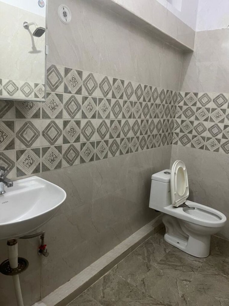 Bathroom, vrindavan yojna 2 Bedroom 1830 Sq.Ft. Independent House In Vrindavan Yojna Lucknow 10054455