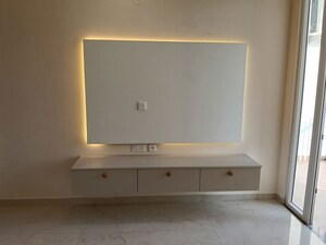 Furnished Amenities in 3.5 BHK Apartment at Smart World Gems, Sector 89 – for Rent