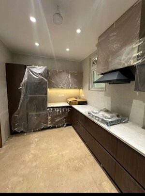 Kitchen in 2.5 BHK Builder Floor at Sector 56 – for Sale