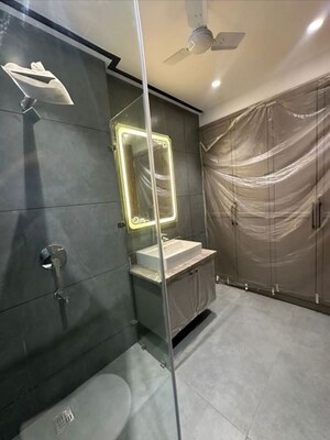 Bathroom in 2.5 BHK Builder Floor at Sector 56 – for Sale