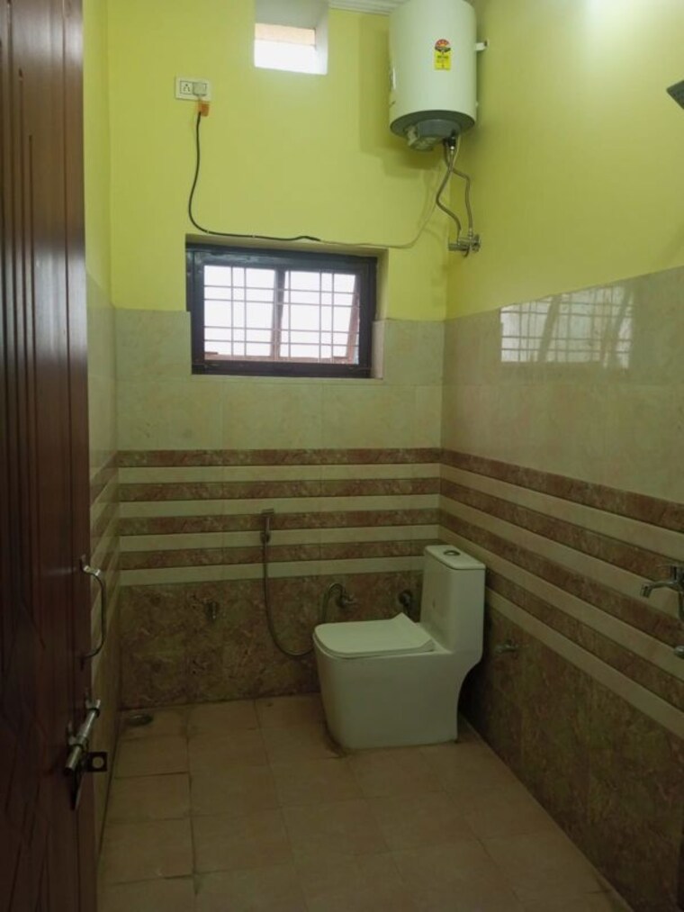 Bathroom, kargi 2 Bedroom 1500 Sq.Ft. Independent House In Kargi Dehradun 10054482