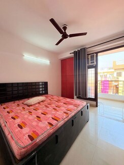 1 BHK Builder Floor For Rent in IGNOU Road