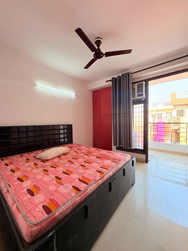 1 BHK Builder Floor For Rent in IGNOU Road