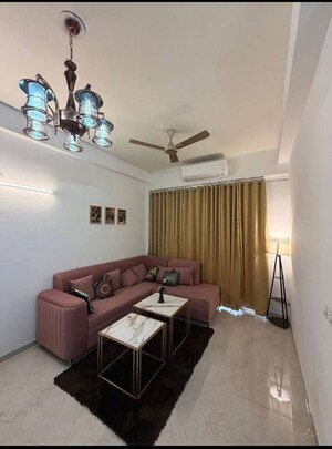 Master Bedroom in 3 BHK Builder Floor at Smart World Orchard, Sector 61 – for Rent