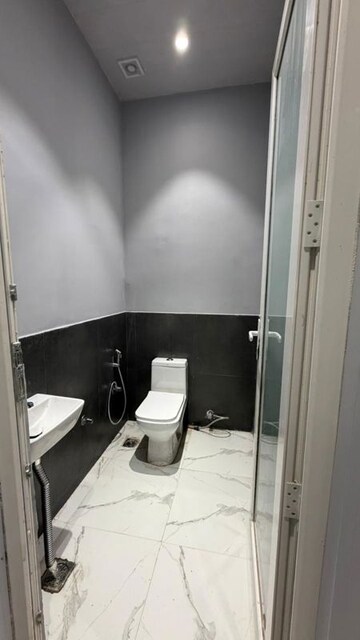 Master Bedroom in 2 BHK Apartment at CDR Complex, Sector 15 – for Rent