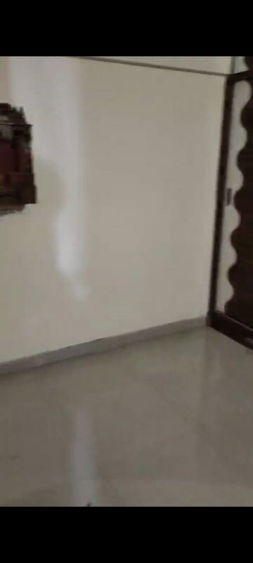 Room in 1 BHK Apartment at Vrindavan CHS Worli, Worli – for Rent