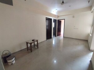 Room in 3.5 BHK Apartment at Panchsheel Greens II, Sector 16 Greater Noida – for Sale