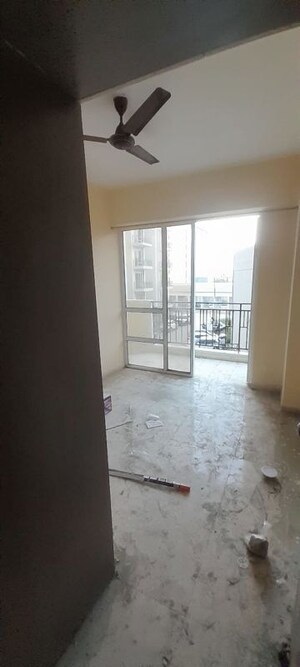 Room in 2 BHK Apartment at Signature Global The Millennia, Sector 37d – for Rent