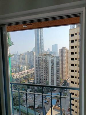Room in 1 BHK Apartment at Dimple 19 North, Kandivali West – for Rent