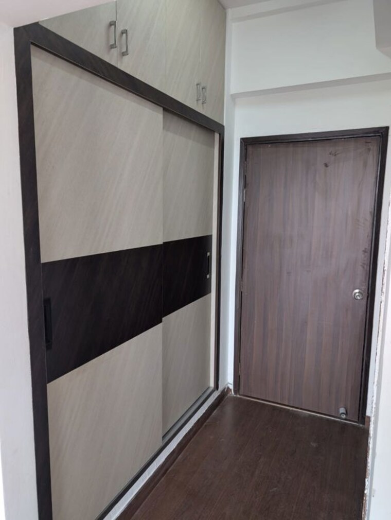 Room, umang-winter-hills-phase-2 3 Bedroom 1822 Sq.Ft. Apartment In Sector 77 Gurgaon 10054621