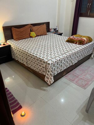 Bedroom in 1 RK Builder Floor at East Of Kailash – for Rent