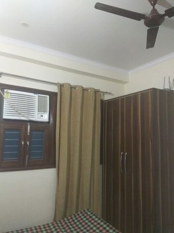 Furnished Amenities in 1 RK Builder Floor at East Of Kailash – for Rent