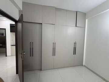 Bedroom in 2 BHK Apartment at DSR Highland Greenz, Doddakannelli – for Rent