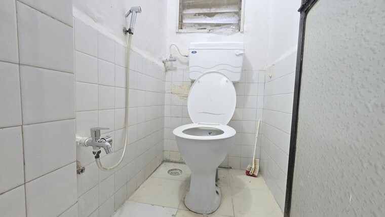 Bathroom, haridwar-apartments 1 Bedroom 460 Sq.Ft. Apartment In Evershine Nagar Mumbai 10054706