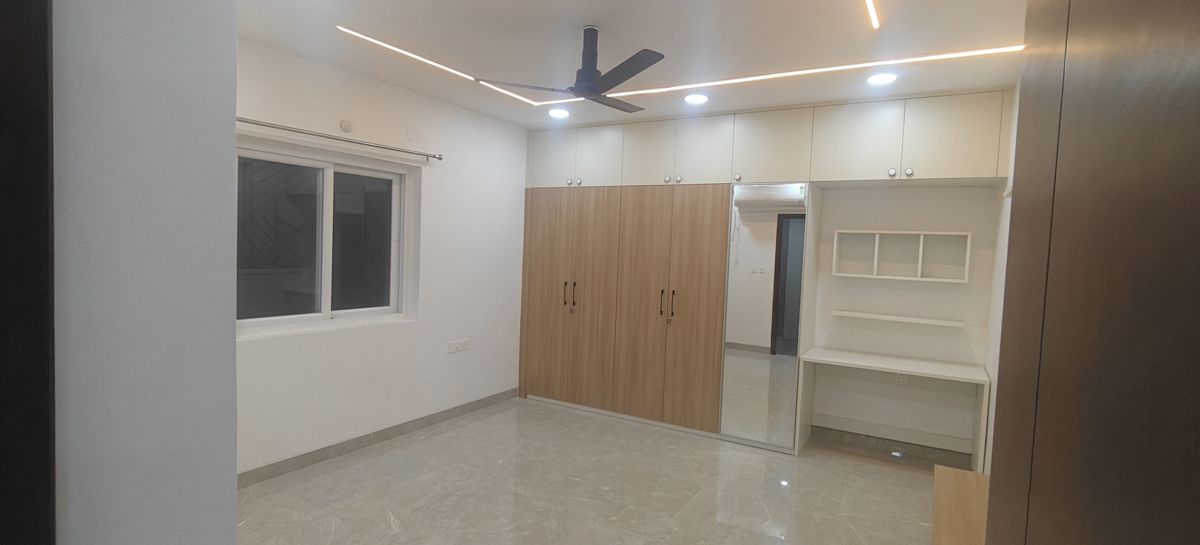 3 BHK + Pooja Room 1935 Sq.Ft. Apartment in Hallmark Skyrena