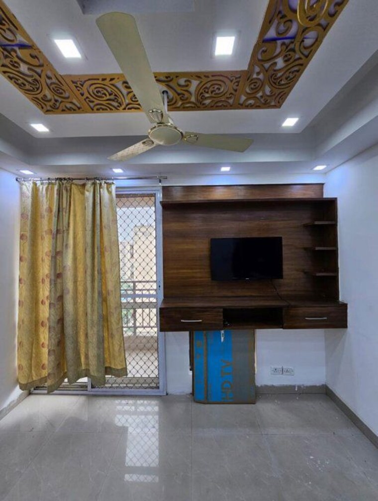 Living Room, jaypee-greens-kosmos 3 Bedroom 1310 Sq.Ft. Apartment In Sector 134 Noida 10054655