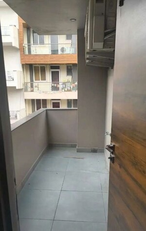Staircase in 1 BHK Apartment at Lalbagh – for Rent