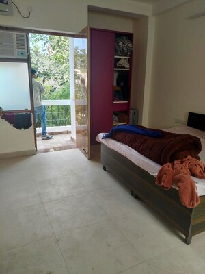 Bedroom in 1 BHK Builder Floor at Sector 23 – for Rent
