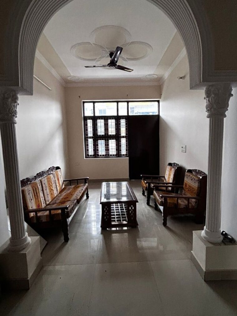 Living Room, sector 22b 2 Bedroom 1200 Sq.Ft. Builder Floor In Sector 22b Gurgaon 10054740