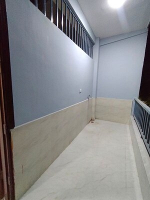 Room in 2 BHK Builder Floor at Sector 23a – for Rent