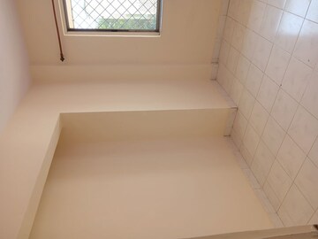 Room in 1 BHK Apartment at Swastik Park CHS, Ghodbunder Road – for Rent