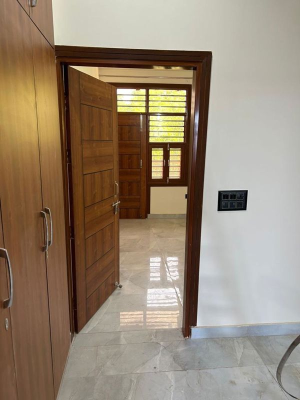 2 BHK Builder Floor For Rent in Sector 23A