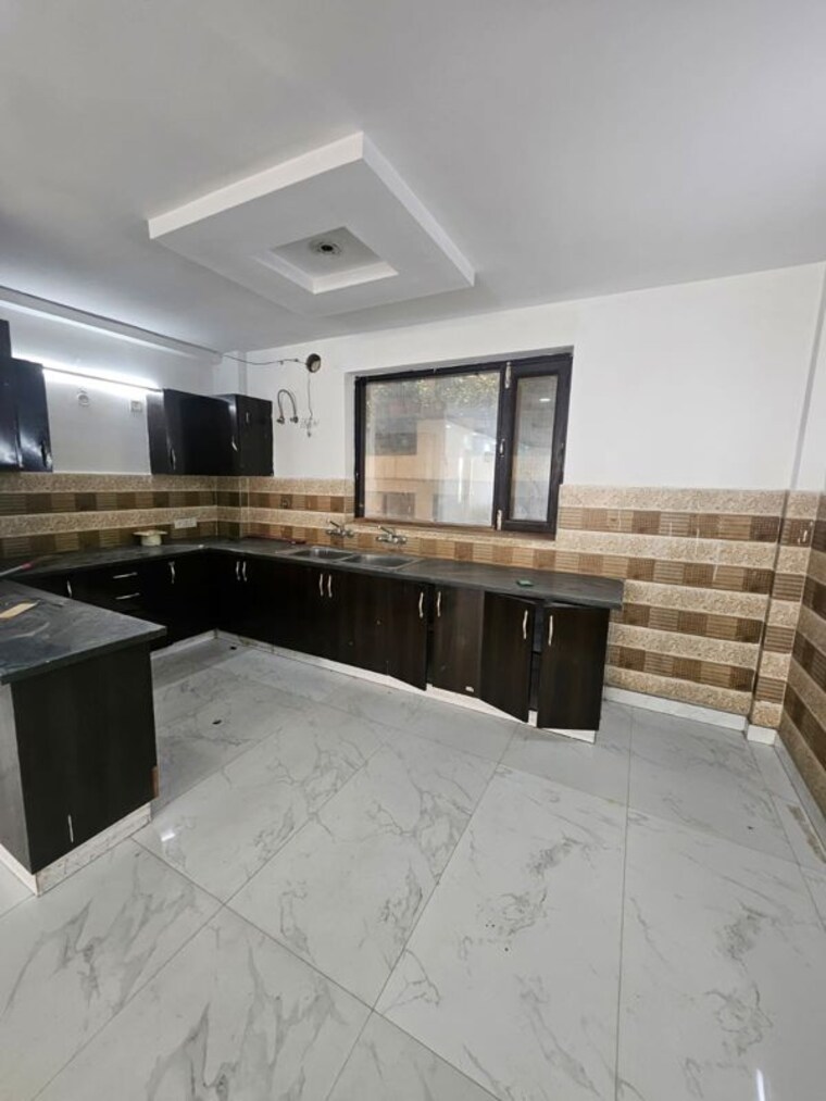 Kitchen, green fields colony 4 Bedroom 400 Sq.Yd. Builder Floor In Green Fields Colony Faridabad 10054782