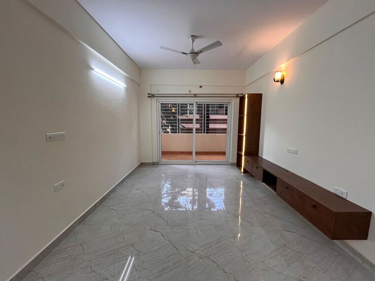 Room, frazer town 3 Bedroom 1400 Sq.Ft. Apartment In Frazer Town Bangalore 10013512