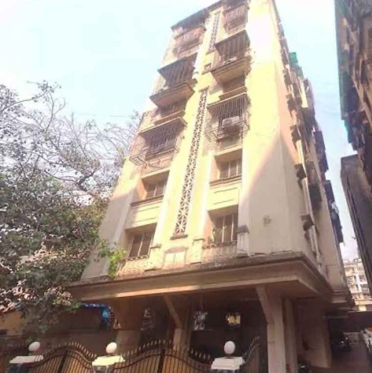 Exterior View, seven bunglow Studio 350 Sq.Ft. Apartment In Seven Bunglow Mumbai 10054798