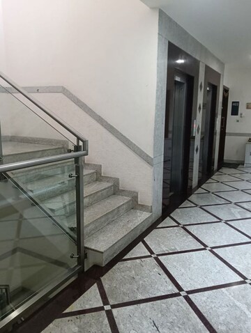 Staircase in 4 BHK Apartment at Sindhi Colony Ulsoor, Halasuru – for Rent