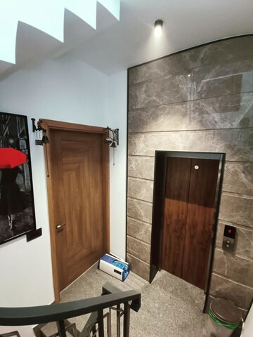 Kitchen in 4 BHK Apartment at Ardee City, Sector 52 – for Rent