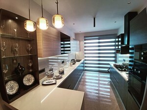 Kitchen in 4 BHK Apartment at Ardee City, Sector 52 – for Rent