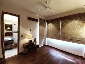 Furnished Amenities in 4 BHK Apartment at Ardee City, Sector 52 – for Rent