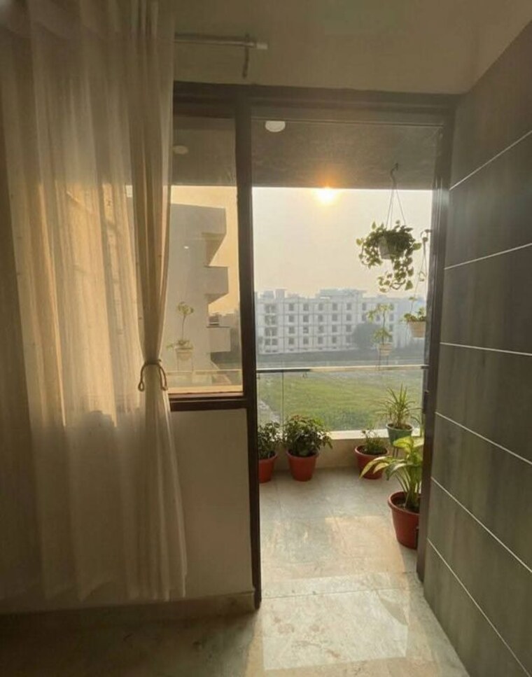 Balcony, surya-cghs 1 Bedroom 600 Sq.Ft. Builder Floor In Sector 43 Gurgaon 10054826