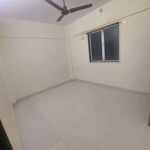 Room in 1 BHK Apartment at Shanti Niketan CHS Dahisar, Dahisar West – for Sale