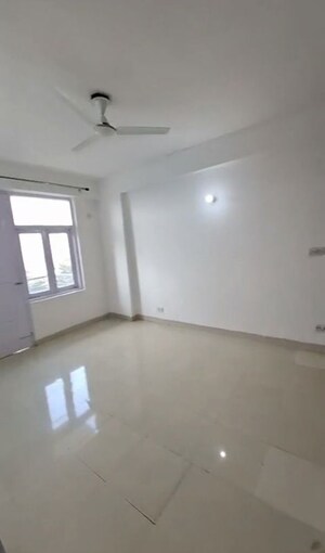 Room in 3 BHK Apartment at Tulip White, Sector 69 – for Rent