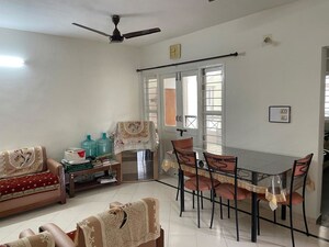 2 BHK Apartment For Rent in Satellite