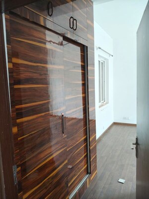 Staircase in 5 BHK Villa at BPTP Park Elite Premium, Sector 84 – for Rent