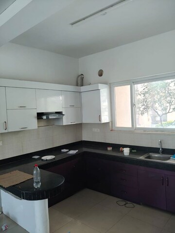 Kitchen in 5 BHK Villa at BPTP Park Elite Premium, Sector 84 – for Rent