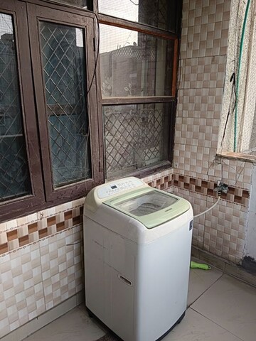 Bathroom in 3 BHK Apartment at Sector 4 Dwarka – for Rent