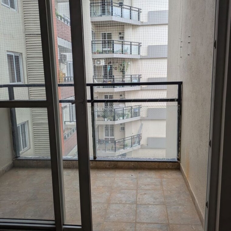 Balcony, arge-helios 2 Bedroom 1400 Sq.Ft. Apartment In Hennur Road Bangalore 10054905