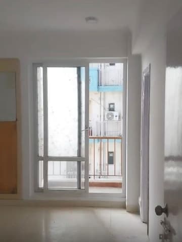Room in 2 BHK Apartment at Value Meadows Vista, Raj Nagar Extension – for Sale